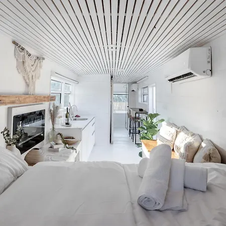 Hotel Leobus-לאו באס à Menaẖemya Extérieur photo